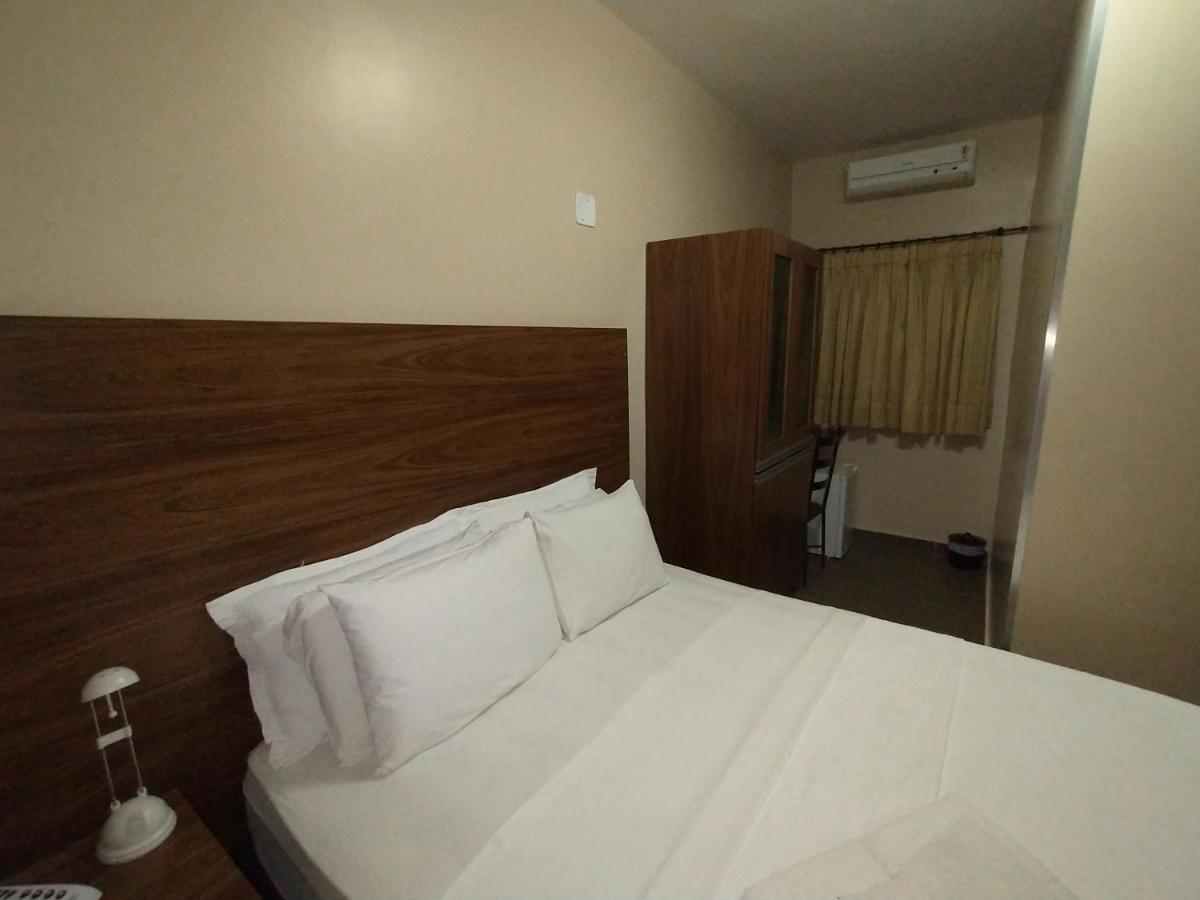 Hotel Albatroz Убераба Экстерьер фото